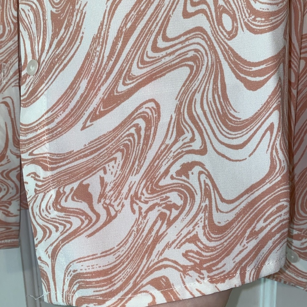 Marbled dusty pink button up - Picture 3 of 3